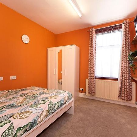 Barking Road Comfy House Apartamento Londres Exterior foto